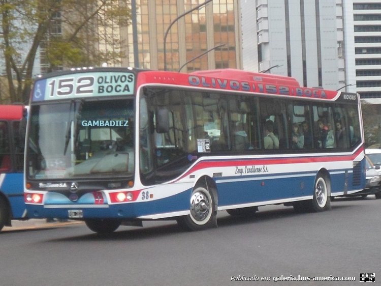 Agrale MT 17.0 LE - Nuovobus - Tandilense
PBK 261
Línea 152 - Interno 38

Foto: "Truku" Gambadiez
Colección: Charly Souto
Palabras clave: Tandilense - Interno 38