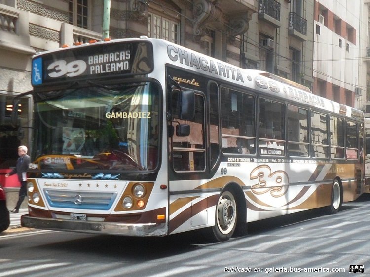 Mercedes-Benz OH 1718 L - Ugarte - Santa Fé
PQB 789
Línea 39 - Interno 99

Foto: "Truku" Gambadiez
Colección: Charly Souto

http://galeria.bus-america.com/displayimage.php?pid=40697
Palabras clave: Santa Fé - Interno 99