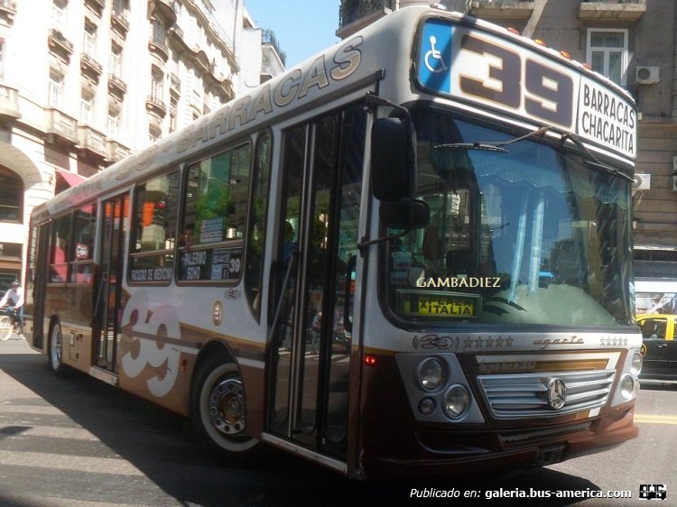 Mercedes-Benz OH 1618 L - Ugarte Europeo - Santa Fé
KDL 873

Línea 39 (Buenos Aires) - interno 6 [mayo 2013 - 2017] (Unidad recientemente renovada...)
Ex línea 152 (Buenos Aires) - interno 105 [julio 2011 - mayo 2013]

Foto: "Truku" Gambadiez
Colección: Charly Souto
Palabras clave: Santa Fé - Ex interno 6