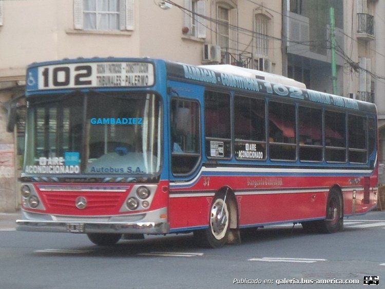 Mercedes-Benz OH 1618 L - Ugarte Europeo - Sargento Cabral
KJA 844
Línea 102 (Buenos Aires) - Interno 37

Foto: "Truku" Gambadiez
Colección: Charly Souto
Palabras clave: Sargento Cabral - Interno 37