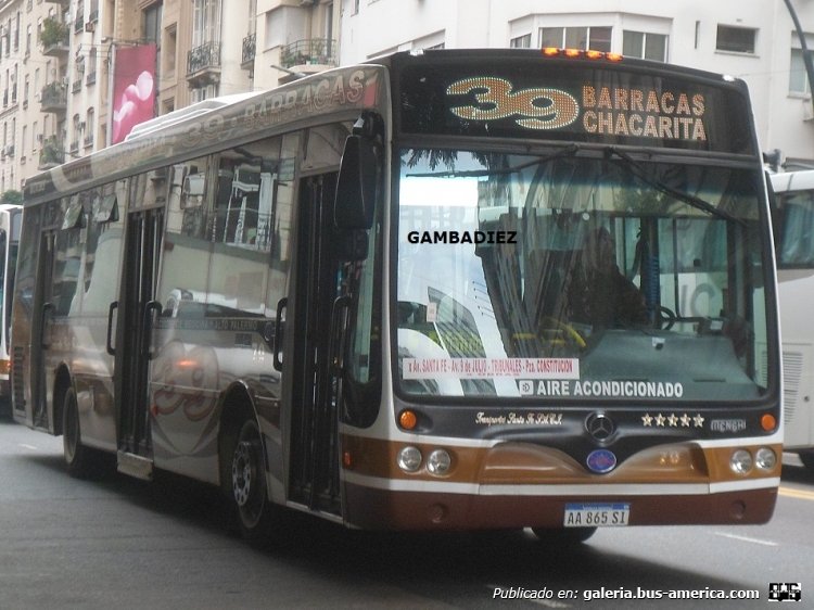 Mercedes-Benz OH 1721 L - Nuovobus - Santa Fé
AA 865 SI
Línea 39 (Buenos Aires) - Interno 79

Foto: "Truku" Gambadiez
Colección: Charly Souto
Palabras clave: Santa Fé - Interno 79