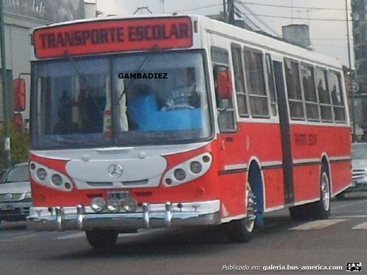 Mercedes-Benz OF 1417 - La Favorita - Transporte escolar
FLX 814

Foto: "Truku" Gambadiez
Colección: Charly Souto
Palabras clave: Mercedes-Benz OF 1417 - La Favorita - Transporte escolar