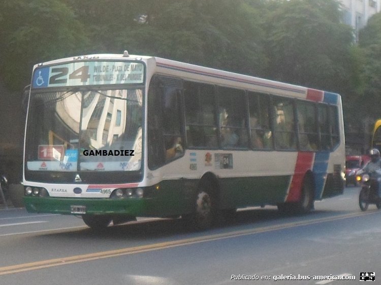 Agrale MT 15.0 LE - Nuovobus - E.T.A.P.S.A.
MCB 111
Línea 24 (Buenos Aires) - Interno 4965

Foto: "Truku" Gambadiez
Colección: Charly Souto
Palabras clave: E.T.A.P.S.A. - Interno 4965