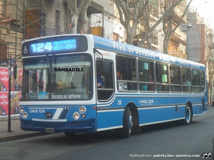 Mercedes-Benz O-500 U - Ugarte Europeo - Transporte Automotor Callao
HHQ 198
Línea 124 (Buenos Aires) - Interno 238
(Coche que proviene de la línea 12 e ingresó aquí con el interno 232 y luego fue renumerado también como 218)

Foto: "Truku" Gambadiez
Colección: Charly Souto
Palabras clave: Transporte Automotor Callao - Interno 238
