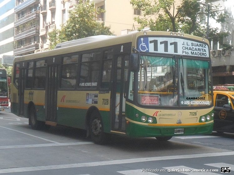 Agrale MT 15.0 LE - Todo Bus Pompeya II - Los Constituyentes
PFS 622
Línea 111 (Buenos Aires) - Interno 7028
Ex línea 130 (Buenos Aires) - Interno...??

Foto: "Truku" Hanessián
Colección: Charly Souto
Palabras clave: Los Constituyentes - Interno 7028