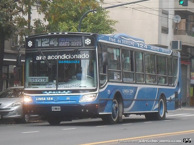 Mercedes-Benz OH 1618 L-SB - Italbus Tropea - Transporte Automotor Callao
OOG 016
Línea 124 (Buenos Aires) - Interno 219
Ex línea 68 (Buenos Aires) - Interno 12

Foto: "Truku" Gambadiez
Colección: Charly Souto
Palabras clave: Transporte Automotor Callao - Interno 219