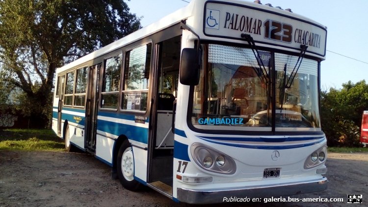 Mercedes-Benz OH 1315 L - La Favorita - Transportes Línea 123
IEG 351
Línea 123 - Interno 17

Foto: "Truku" Gambadiez
Colección: Charly Souto
Palabras clave: Línea 123 - Interno 17