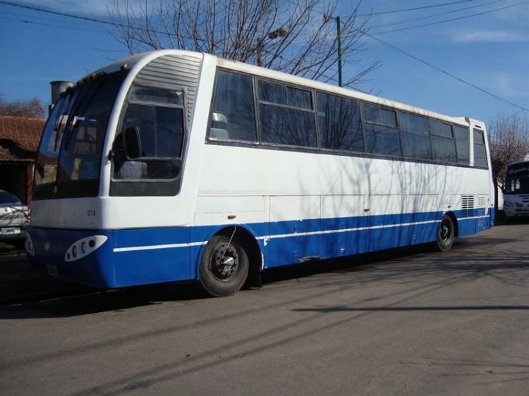 PARTICULAR
ARR 199
Foto extraída de: www.mercadolibre.com.ar
Palabras clave: PARTICULAR