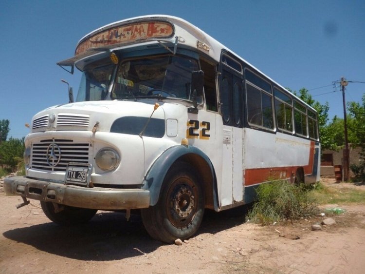 Mercedes-Benz LO 1114 - Alcorta - Particular
M 230110 - TYA 289
http://galeria.bus-america.com/displayimage.php?pid=37165

Foto: www.mercadolibre.com.ar
Colección: Charly Souto
Palabras clave: Alcorta - Chilecito