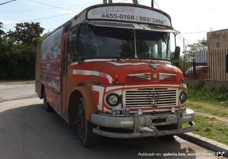 Mercedes-Benz LO 1114 - A.L.A. - Particular
C 1151980 - WUM 550
(Unidad ex línea 17 porteña)

Foto: www.mercadolibre.com.ar
Colección: Charly Souto
Palabras clave: Mercedes-Benz LO 1114 - Ala - Particular