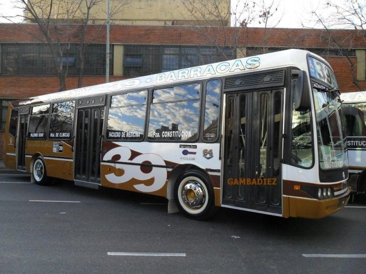 TTES. SANTA FÉ - NUEVO 64
UAU 5868 (Provisoria)
Foto: "Truku" Gambadiez
Colección: Charly Souto 
Palabras clave: TTES. SANTA FÉ - NUEVO 64