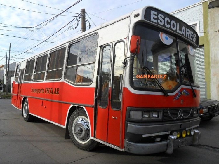 ESCOLARES
C.1499408 - WLL 534
Ex coche 1 de TARSA
Foto: "Truku" Gambadiez
Colección: Charly Souto 
http://galeria.bus-america.com/displayimage.php?pos=-19715
http://galeria.bus-america.com/displayimage.php?pos=-19788
http://galeria.bus-america.com/displayimage.php?pos=-20148
Palabras clave: ESCOLARES