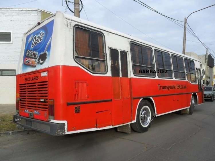 ESCOLARES
C.1499408 - WLL 534
Ex coche 1 de TARSA
Foto: "Truku" Gambadiez
Colección: Charly Souto 
http://galeria.bus-america.com/displayimage.php?pos=-19715
http://galeria.bus-america.com/displayimage.php?pos=-19788
 http://galeria.bus-america.com/displayimage.php?pos=-20147
Palabras clave: ESCOLARES