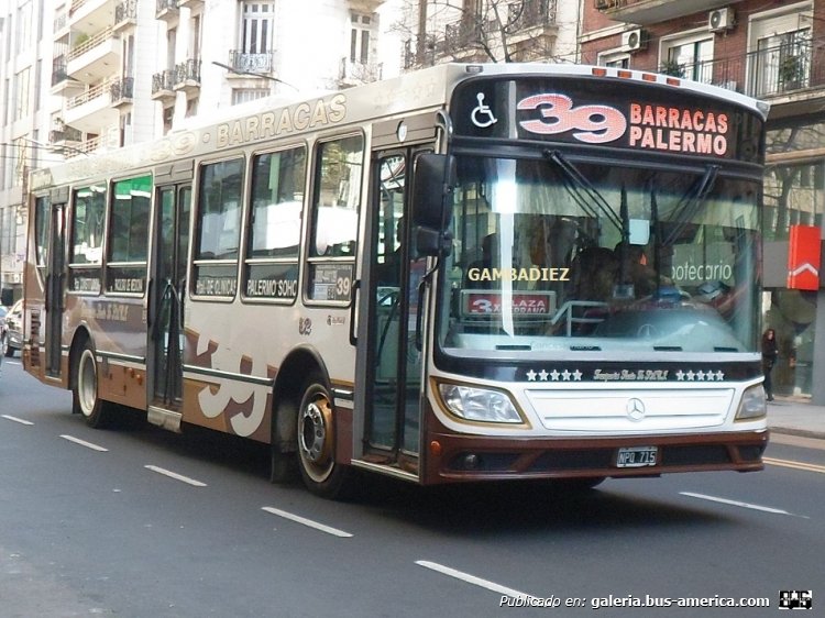 Mercedes-Benz OH 1718 L - Italbus - Santa Fé
NPQ 715
Línea 39 - Interno 32

Foto: "Truku" Gambadiez
Colección: Charly Souto
Palabras clave: Santa Fé - Interno 32