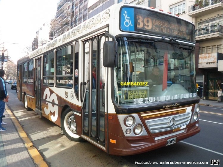 Mercedes-Benz OH 1718 L - Ugarte - Santa Fé
LSE 242
Línea 39 - Interno 72

Foto: "Truku" Gambadiez
Colección: Charly Souto
Palabras clave: Santa Fé - Interno 72
