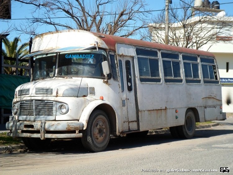 Mercedes-Benz LO 1114 - Fram - Particular
B 1829436 - WXM 838

Foto: "Truku" Gambadiez
Colección: Charly Souto

http://galeria.bus-america.com/displayimage.php?pid=14621
Palabras clave: Fram - Particular