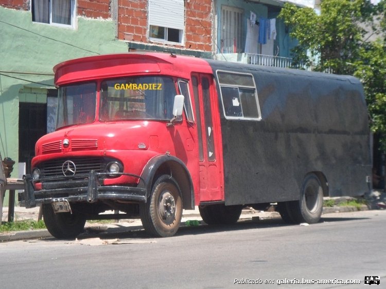 Mercedes-Benz LO 1114 - El Detalle - Particular
C 877377 - RPS 377
(Unidad ex línea 28)

Foto: "Truku" Gambadiez
Colección: Charly Souto
Palabras clave: Mercedes-Benz LO 1114 - El Detalle - Particular