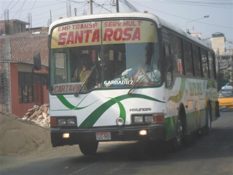 Hyundai (en Perú) - Santa Rosa
T2C-965
Foto: "Truku" Gambadiez
Colección: Charly Souto 
Palabras clave: EMP. SANTA ROSA