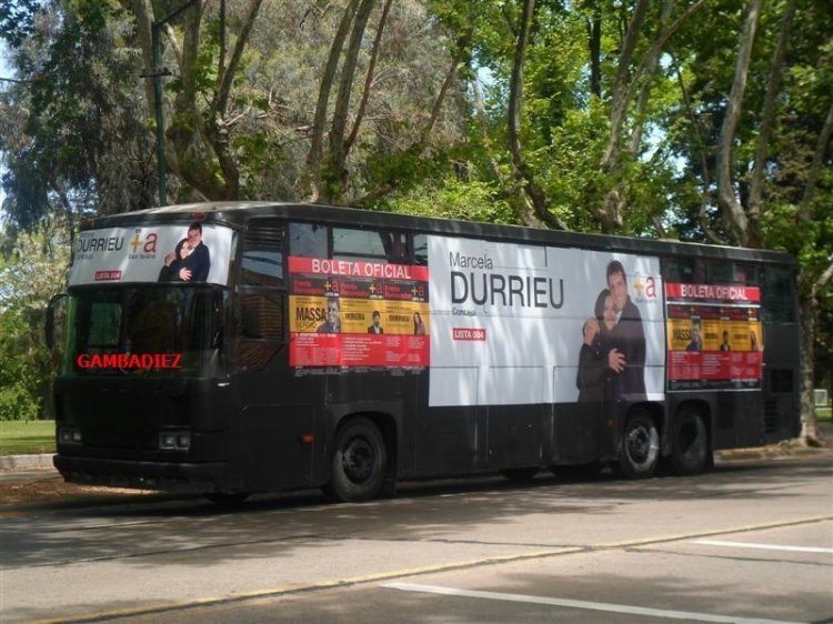 Arbus - Cametal - Particular
J 068443 - VVL 193
MASSAMOVIL

Foto: "Truku" Gambadiez
Colección: Charly Souto
Palabras clave: MASSAMOVIL