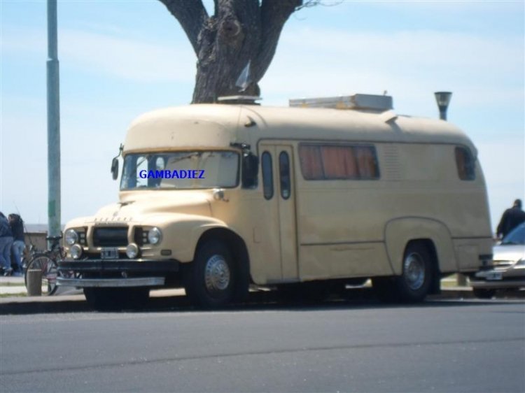 Bedford J6LZ1 - Vaccaro - Motorhome
C 334385 - WJW 014
Foto: "Truku" Gambadiez
Colección: Charly Souto
Palabras clave: Bedford - Motorhome