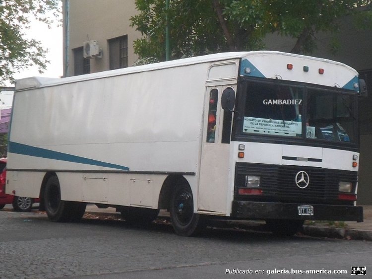 Mercedes-Benz OC 1214 - Supercar - Particular
C 1165689 - WTT 642

Foto: "Truku" Gambadiez
Colección: Charly Souto
Palabras clave: Mercedes-Benz OC 1214 - Supercar - Particular