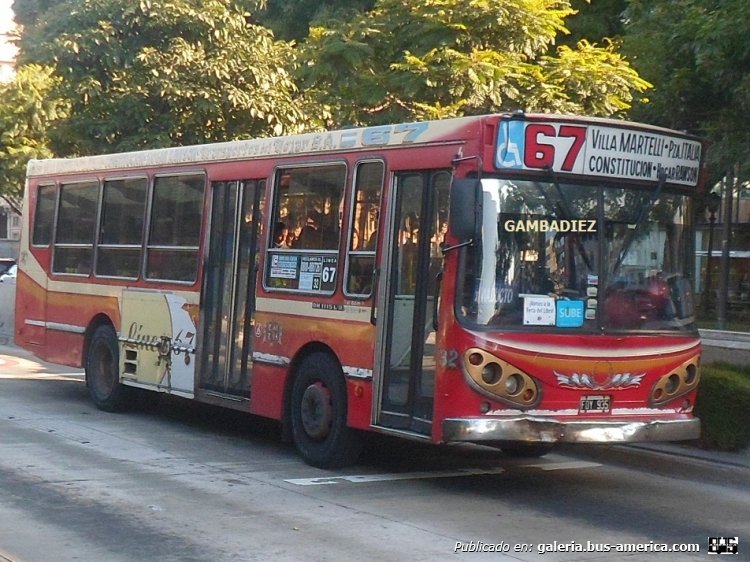 Mercedes-Benz OH 1115 L - La Favorita - Transportes del Tejar
FOY 935
Línea 67 - Interno 32

Foto: "Truku" Gambadiez
Colección: Charly Souto
Palabras clave: Transportes del Tejar - Interno 32