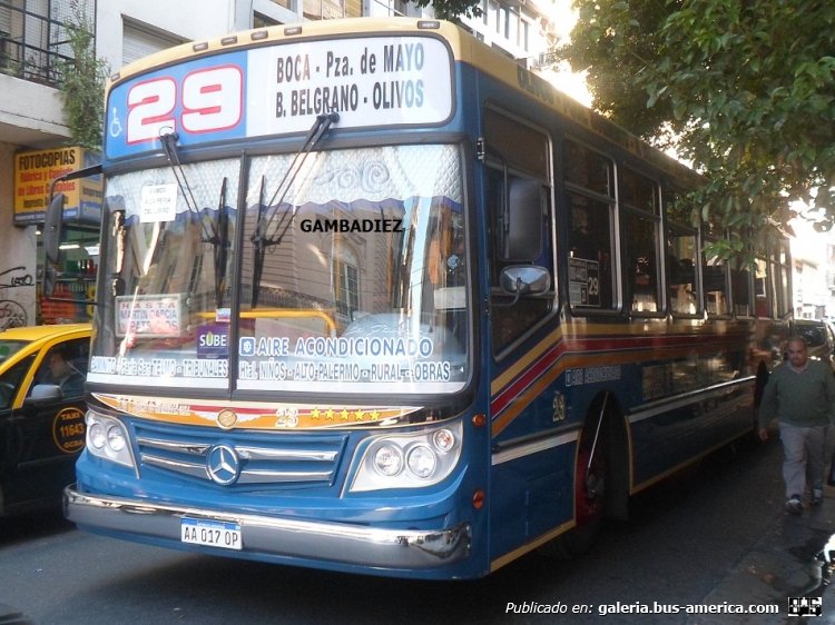 Mercedes-Benz OH 1718 L - La Favorita - Pedro de Mendoza
AA 017 OP
Línea 29 - Interno 23

Foto: "Truku" Gambadiez
Colección: Charly Souto
Palabras clave: Pedro de Mendoza - Interno 23