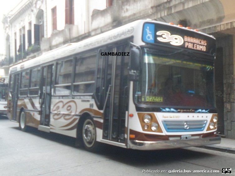 Mercedes-Benz OH 1718 L - Ugarte - Santa Fé
PQB 789
Línea 39 - Interno 99

Foto: "Truku" Gambadiez
Colección: Charly Souto
Palabras clave: Santa Fé - Interno 99