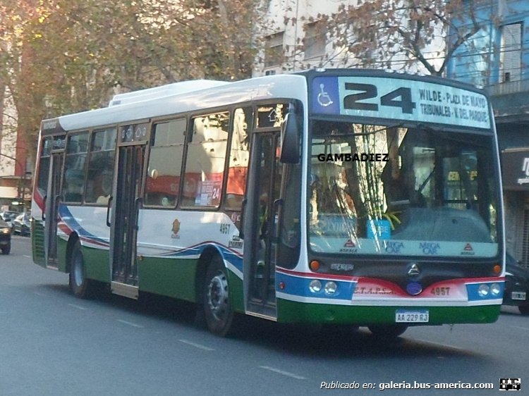 Agrale MT 17.0 LE - Nuovobus Menghi - E.T.A.P.S.A.
AA 229 RJ
Línea 24 (Buenos Aires) - Interno 4957

Foto: "Truku" Gambadiez
Colección: Charly Souto
Palabras clave: E.T.A.P.S.A. - Interno 4957