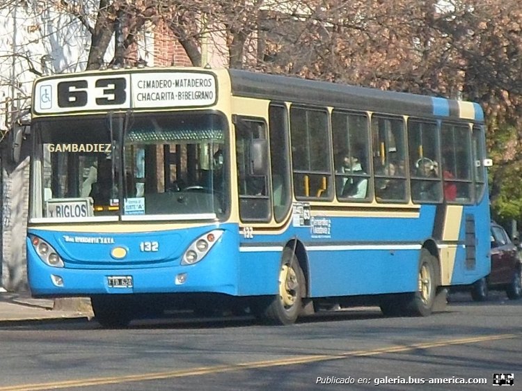 Mercedes-Benz OH 1315 L - Ugarte - Bernardino Rivadavia
FTD 624
Línea 63 - Interno 132
(Unidad recientemente renovada)

Foto: "Truku" Gambadiez
Colección: Charly Souto
Palabras clave: Bernardino Rivadavia - Interno 132