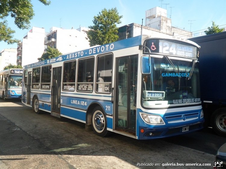 Mercedes-Benz OH 1718 L - Italbus - Línea 124
KDF 993
Línea 124 - Interno 211
En sus últimos días antes de ser reemplazado por un Nuovobus Menghi 0 km.

Foto: "Truku" Gambadiez
Colección: Charly Souto
Palabras clave: Linea 124 - Interno 211