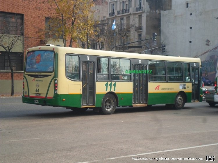 Agrale MT 15 - Todobus -  Los Constituyentes
LHS 306
Línea 111 - Interno 44

Foto: "Truku" Gambadiez
Colección: Charly Souto
Palabras clave: Los Constituyentes - Interno 44
