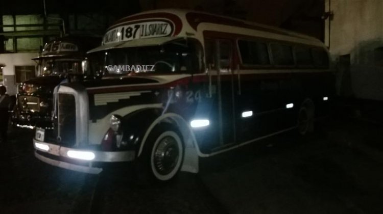 Mercedes-Benz L 312 - El Indio - Transportes General Mitre
C 231650 - VTP 265
Línea 187 - Interno 24
Foto: "Truku" Gambadiez
Colección: Charly Souto  
Palabras clave: 187 retro