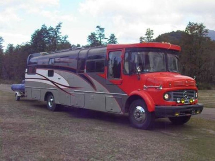 MOTORHOME
http://galeria.bus-america.com/displayimage.php?pos=-13504
Foto tomada de: www.mercadolibre.com.ar
Palabras clave: MOTORHOME