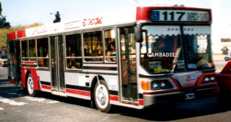 TRANSP. LARRAZABAL - EX 867
Foto de mi gran amigo César Gaitán

Palabras clave: TRANSP. LARRAZABAL - EX 867