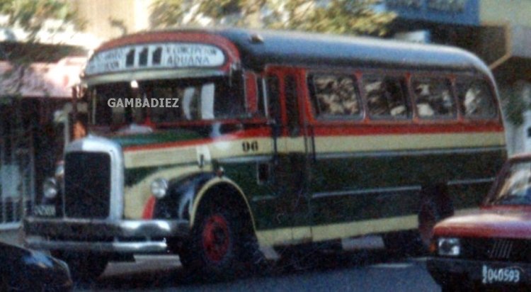 LOS CONSTITUYENTES - EX 96
C.425038 
Fotografía de : Alejandro Scartaccini
Palabras clave: LOS CONSTITUYENTES - EX 96