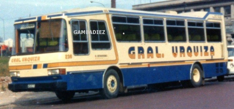 Magirus Deutz 200 RS12A - Gral. Urquiza , San Antonio - Gral.Urquiza
[url=https://bus-america.com/galeria/displayimage.php?pid=62429]https://bus-america.com/galeria/displayimage.php?pid=62429[/url]
[url=https://bus-america.com/galeria/displayimage.php?pid=7030]https://bus-america.com/galeria/displayimage.php?pid=7030[/url]

Gral.Urquiza, interno 236

Fotografía : OSVALDO ABNER
Colección : César Gaitán
Palabras clave: GRAL. URQUIZA - EX 236