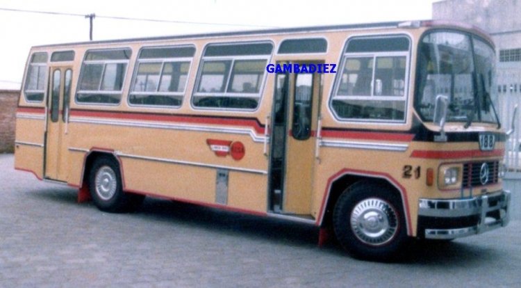 EXP. CARAZA - EX 21
http://galeria.bus-america.com/displayimage.php?pos=-14529
Foto: Carrocerías A.L.A. / Sr. Carlos
Colección: Charly Souto 
Palabras clave: EXP. CARAZA - EX 21