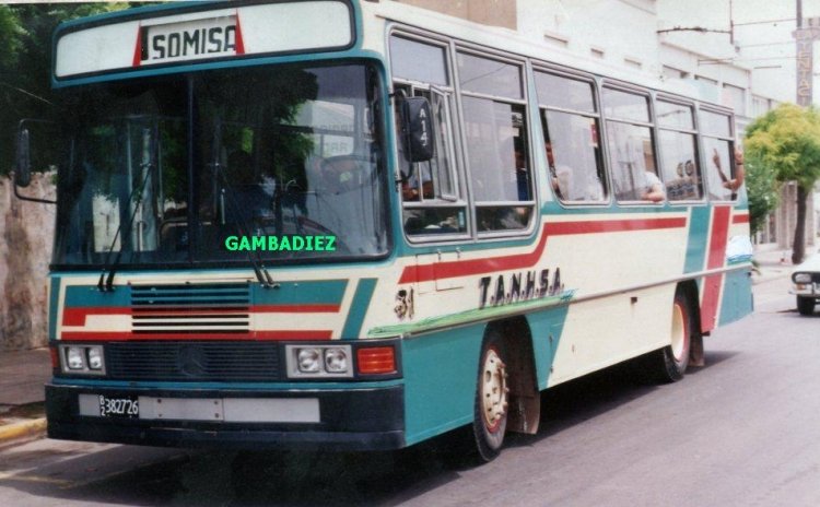 T.A.N.H.S.A. - 31
B.2382726 - TQN 128
Foto: Carrocerías A.L.A./Sr. Carlos
Colección: Charly Souto
Palabras clave: T.A.N.H.S.A. - 31