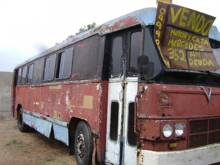 Verheul (en Uruguay) - MOTORHOME
http://galeria.bus-america.com/displayimage.php?pos=-17871
Foto extraída de: www.mercadolibre.com.uy
Palabras clave: MOTORHOME
