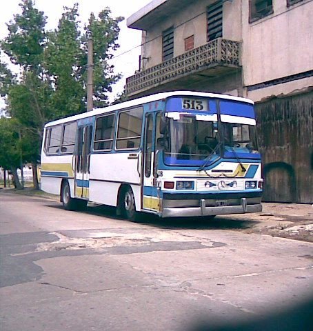 Ex Interno 18 Rivadavia
B.2576379 - TPA110
Gracias a un fotolog que tengo para subir fotos de la Rivadavia, un favorito/amigo me alcanzó esta foto de un ex Rivadavia que le sacó el año pasado en Lanús. Ya había una foto de este coche en Buenos Aires (la foto databa del 2008). Pero increíblemente 3 años más tardes aún continuaba con el esquema de pintura, el numeral e incluso la cartelera.

http://galeria.bus-america.com/displayimage.php?pos=-12423
http://galeria.bus-america.com/displayimage.php?pos=-18611
http://galeria.bus-america.com/displayimage.php?pos=-18612
http://galeria.bus-america.com/displayimage.php?pos=-18613
http://galeria.bus-america.com/displayimage.php?pos=-18614
http://galeria.bus-america.com/displayimage.php?pos=-18615
http://galeria.bus-america.com/displayimage.php?pos=-20540
Palabras clave: Rivadavia Interno18 513