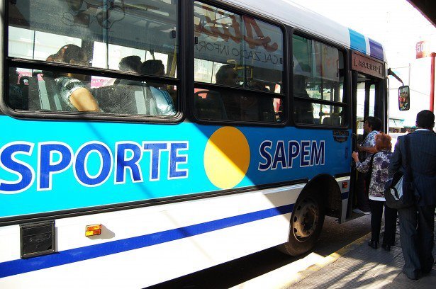 Bahía SAPEM
Foto extraída de Página95.com
Palabras clave: BahíaTransporteSAPEM Interno5 502