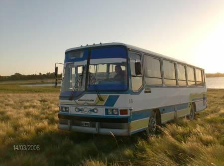 Ex Interno 18 Cia. Rivadavia
B.2576379 - TPA110

Ex Interno 18 de la Rivadavia. Se mantiene casi idéntico a como estaba en la empresa. Con la diferencia de que adentro se lo modificó como "colectivo media-distancia".
Fotos extraídas de http://autos-usados.sion.vivavisos.com.ar/automotores-usados+canuelas/colectivo/41423261

http://galeria.bus-america.com/displayimage.php?pos=-12423
http://galeria.bus-america.com/displayimage.php?pos=-17702 
http://galeria.bus-america.com/displayimage.php?pos=-18612
http://galeria.bus-america.com/displayimage.php?pos=-18613
http://galeria.bus-america.com/displayimage.php?pos=-18614
http://galeria.bus-america.com/displayimage.php?pos=-18615
http://galeria.bus-america.com/displayimage.php?pos=-20540

Palabras clave: Rivadavia Interno18 513
