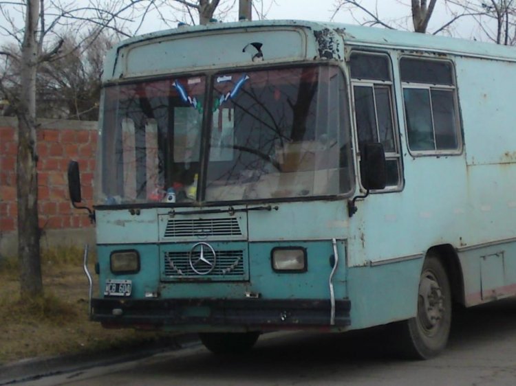 Ex Interno 19 de Rastreador Fournier
B.1857054 - WCB 604

Este coche fue el Ex Interno 19 de Rastreador Fournier.

http://galeria.bus-america.com/displayimage.php?pos=-17317
http://galeria.bus-america.com/displayimage.php?pos=-20877

Foto de Luciano Gartner. 
Palabras clave: RastreadorFournier Interno19 514A