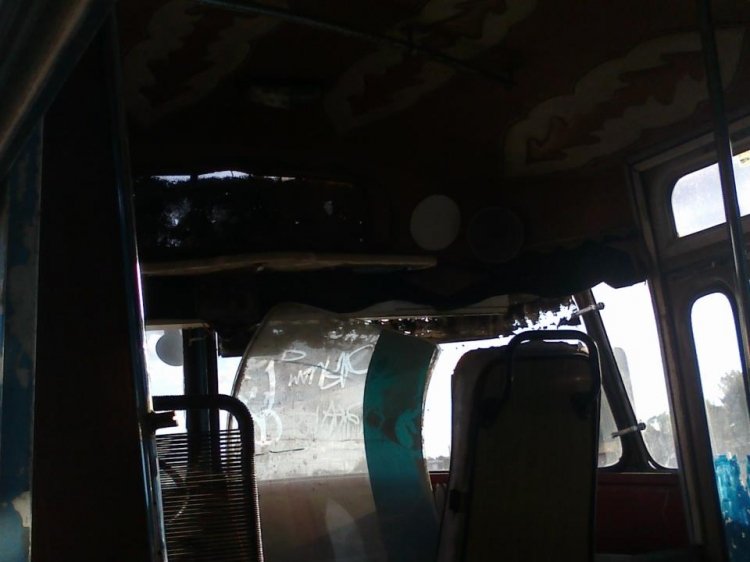 Ex Interno 1 Cia. Rivadavia
Hace unas semanas fuimos a fotografiar con unos amigos este coche que se encuentra parado. Antiguamente lo usaban como verdulero, pero ahora no. Hasta hace poco tenía el número "1" pintado, pero se lo sacaron o se le borró.


http://galeria.bus-america.com/displayimage.php?pos=-12365
http://galeria.bus-america.com/displayimage.php?pos=-18891
http://galeria.bus-america.com/displayimage.php?pos=-18892
http://galeria.bus-america.com/displayimage.php?pos=-18893
http://galeria.bus-america.com/displayimage.php?pos=-18894
http://galeria.bus-america.com/displayimage.php?pos=-18895
http://galeria.bus-america.com/displayimage.php?pos=-18928
http://galeria.bus-america.com/displayimage.php?pos=-18929
Palabras clave: Rivadavia Interno1 512