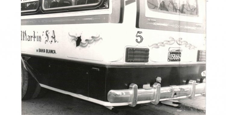 Interno 5 Cia. Gral. San Martín
B.2058664
Este coche fue el primer 0km de la empresa. Un 1114/51 Crovara. En 1991 fue reemplazado por un OF 1214 La Favorita, y este pasó a ser el Interno 3 de la Rivadavia (del cual ya subí fotos, y las dejo abajo por si quieren ver.

Foto de José Andrés Vidal.

http://galeria.bus-america.com/displayimage.php?pos=-13291
http://galeria.bus-america.com/displayimage.php?pos=-13292
http://galeria.bus-america.com/displayimage.php?pos=-13293
Palabras clave: SanMartín Interno5 502