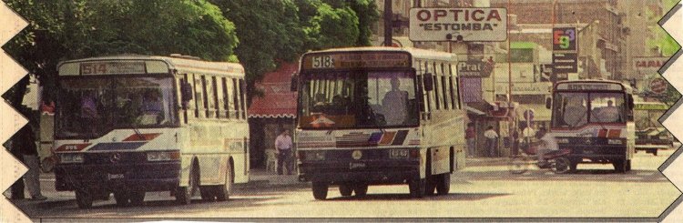 Internos de empresas bahienses.
Esta foto es muy valiosa debido a que es la primera que conseguimos donde se aprecia un coche de Cnel. Ramón Estomba con la línea 518"A". La foto es de 1995.
A la izquierda Interno 10 de Rastreador Fournier, lo sigue el Interno 17 de Cnel. Estomba, el Interno de Micro Sur no lo pudimos descifrar aún, y al final el Interno 10 de Bahía Blanca.

Foto extraída de La Nueva Provincia.
