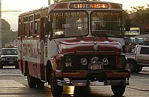 Mercedes-Benz L 1114 - San Jorge - Ex linea 54 , Central S.A.
Fotografía de : ¿?
Palabras clave: MB