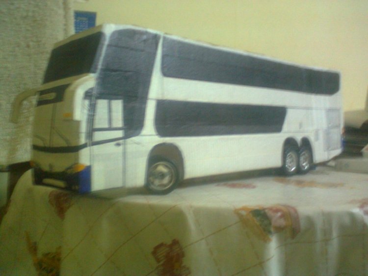 Scania - Marcopolo Paradiso 1800 DD G6 (en Paraguay) - [Maqueta de frente]
Maqueta
http://galeria.bus-america.com/displayimage.php?pos=-13281
Palabras clave: Scania