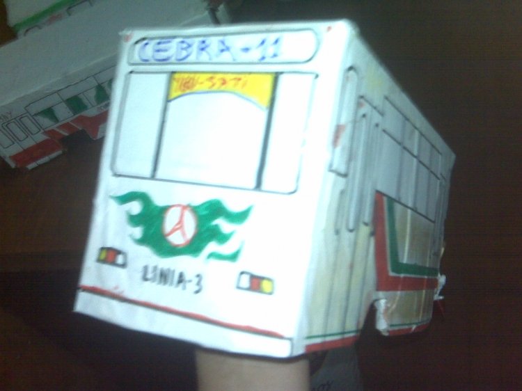 Mercedes-Benz L 1113 - Linea 3 - Maqueta
Palabras clave: MB